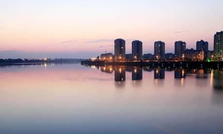 �������Y