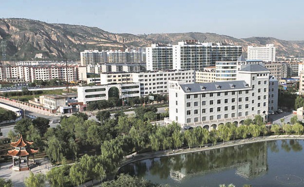 �������Y