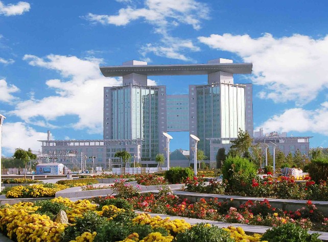 �������Y