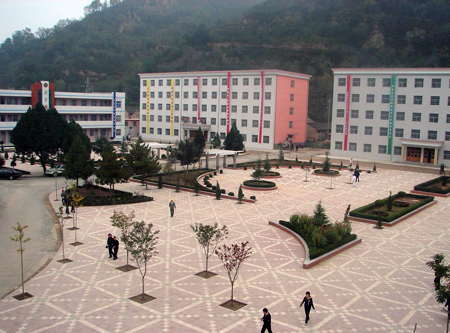 �������Y