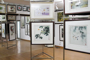 �������Y