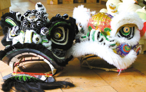 �������Y