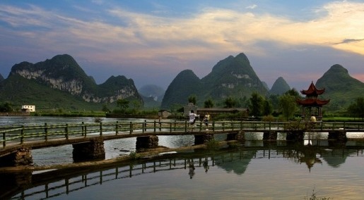 �������Y