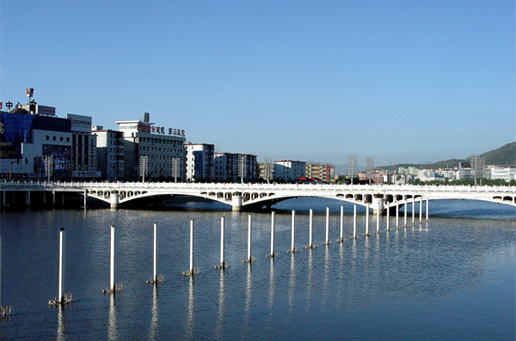 �������Y