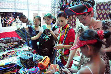 �������Y