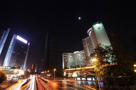 �������Y