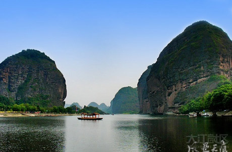 �������Y