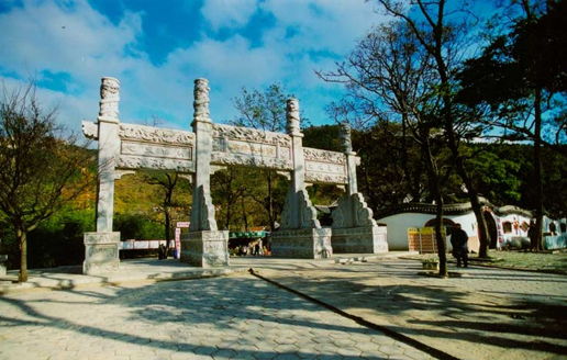 �������Y