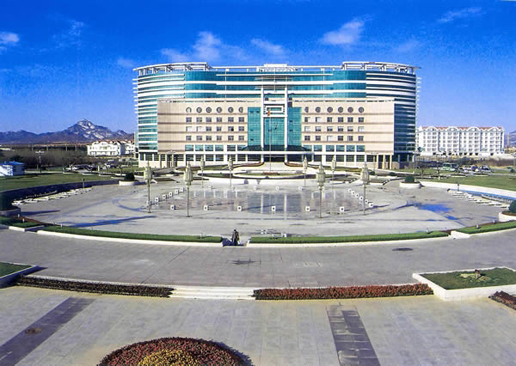 �������Y