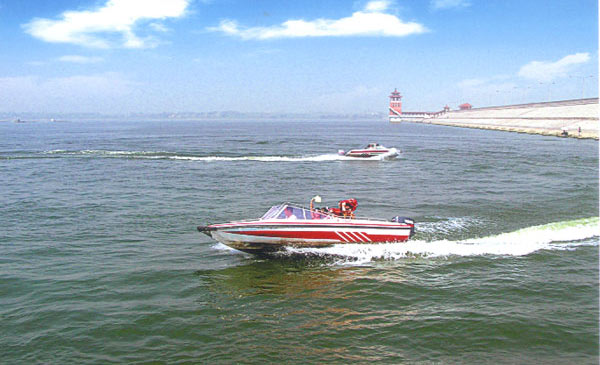 �������Y