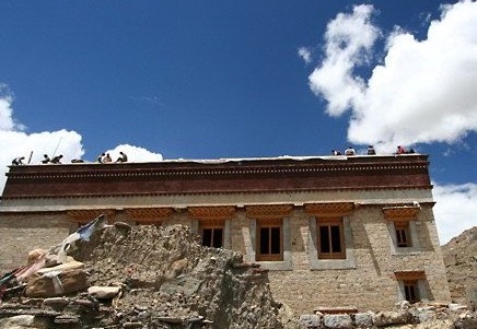 �������Y