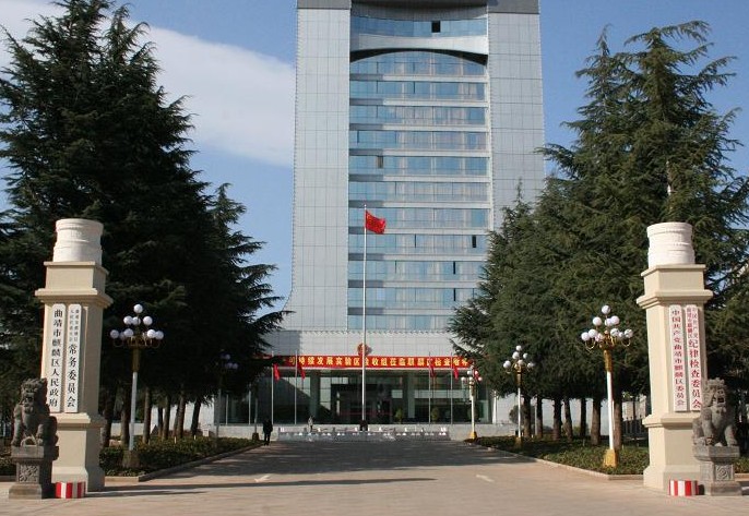 �������Y