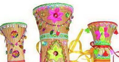 �������Y